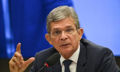 Título de Cidadão Honorário do Paraná ao general Silva e Luna será entregue nesta terça-feira (19)