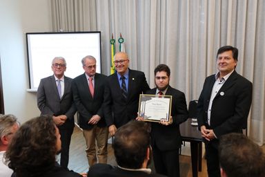 Assembleia celebra importância da Casa do Estudante Luterano para a educação do Paraná