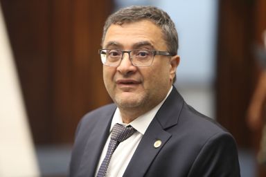 Médicos participam de reunião da Frente Parlamentar do Coronavírus