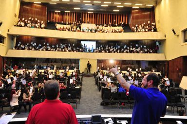 Paraná apresenta os melhores resultados no Enem e alcança a liderança entre os estados brasileiros
