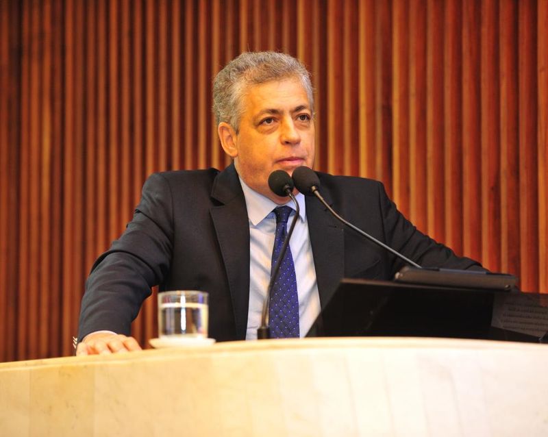 Péricles de Mello