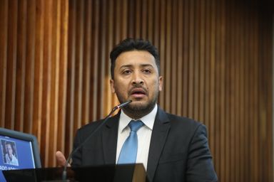 Deputado Soldado Adriano José (PP) emite moção de repúdio à Reitoria da UFPR e à Rede Nenhuma Vida a Menos