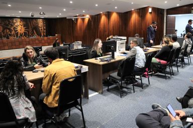 Mutirão Concilia Paraná atende cerca de 120 pessoas na Assembleia