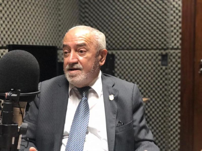 Floriam concedendo entrevista ao Programa Rádio Assembleia 