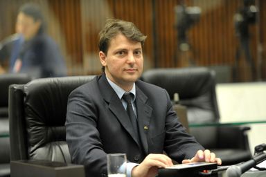 Projeto visa melhorar acessibilidade a brinquedos nos parques de diversão