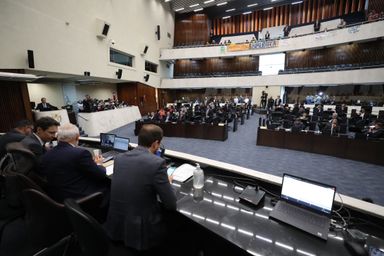 Segue para sanção projeto que cria a Agência de Assuntos Metropolitanos do Paraná