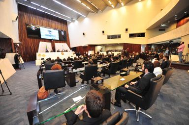 Parlamento Universitário volta a se reunir nesta quarta-feira (1º) para a eleição do seu presidente e do governador