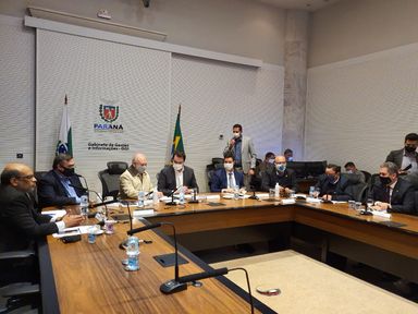 Assembleia garante R$ 100 milhões para compra de vacinas no Paraná