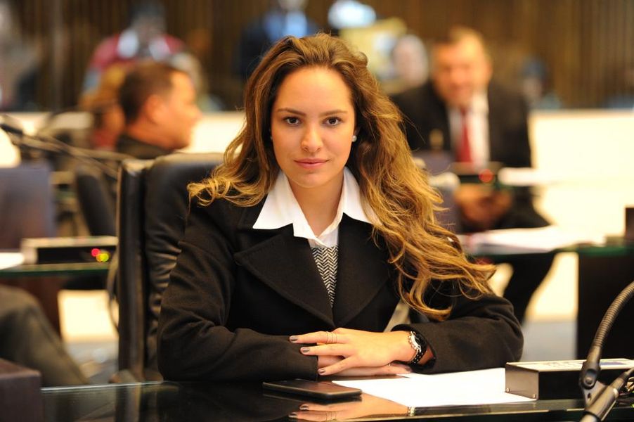 Deputada Maria Victoria