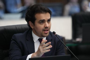 Em discurso no Plenário, deputado Luiz Fernando Guerra pede melhorias para caminhoneiros do Paraná