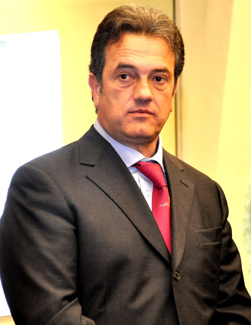 Plauto - pedro oliveira