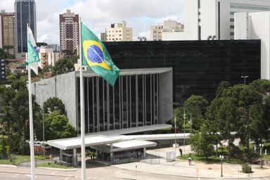 PEC que autoriza a cessão de servidores públicos às APAEs começa a ser votada na terça-feira (2)