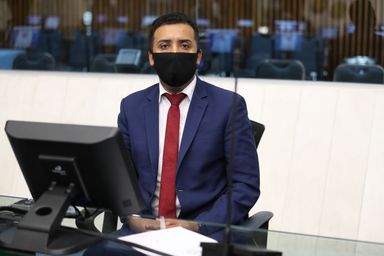 Deputado Soldado Adriano José testa positivo para Covid-19