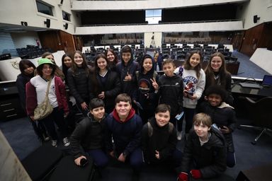 Alunos do Colégio Estadual Maria Montessori visitam a Assembleia Legislativa