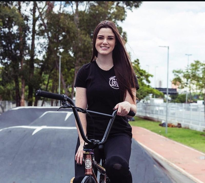 luciana menção honrosa BMX