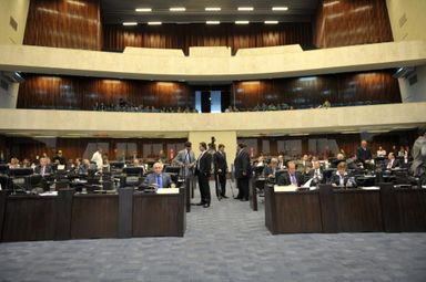 Projeto que garante tratamento favorecido a micro e pequenas empresas passa em segunda votação