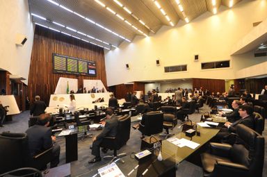 Projeto do Executivo que define distribuição de verbas de sucumbência é aprovado em primeira votação