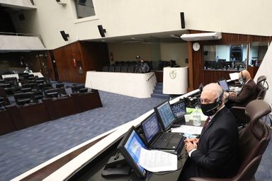 Alterações na lei de zoneamento ambiental e diretrizes da Ilha do Mel são aprovadas em primeiro turno