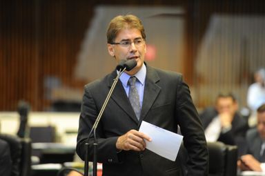 Deputado Paranhos deixa a Assembleia Legislativa no próximo dia 31 para assumir a Prefeitura de Cascavel