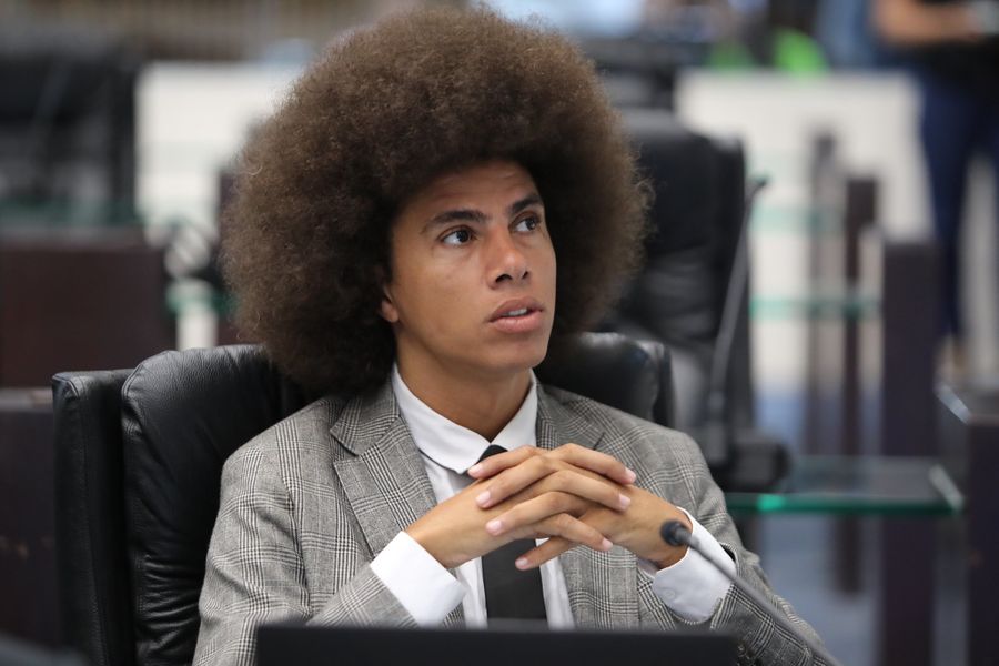 renato frente poplação de rua