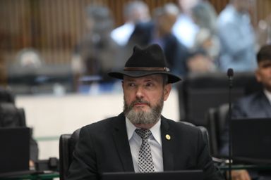 Deputado Tito Barichello (União) enaltece aprovação de projeto que amplia apoio às mulheres vítimas de violência
