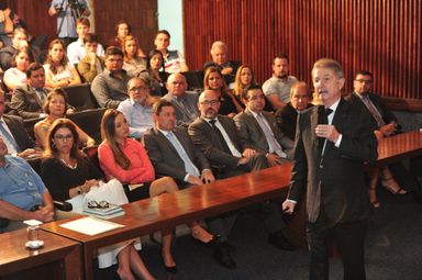 Jurista Édis Milaré defende a elaboração de um Código Ambiental Brasileiro