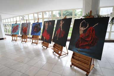 Exposição de artista chinês abre as comemorações do Mês da Mulher na Assembleia