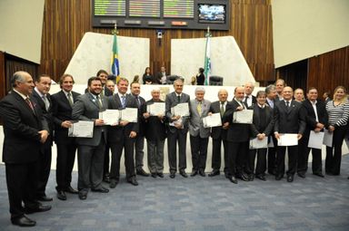 Assembleia presta homenagem ao Coritiba pela conquista do Tetracampeonato