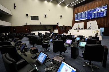 Segue para sanção projeto que incentiva a manutenção e contratação de menor aprendiz