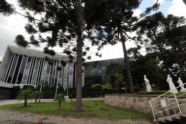 Deputados concluem debate sobre projeto de abono faltas de estudantes que competirem pelo Paraná