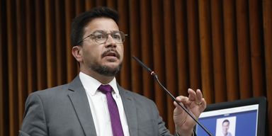 Deputado Arilson Chiorato (PT) solicita esclarecimentos à Prefeitura de Curitiba sobre derrubada de árvores na Avenida Arthur Bernardes