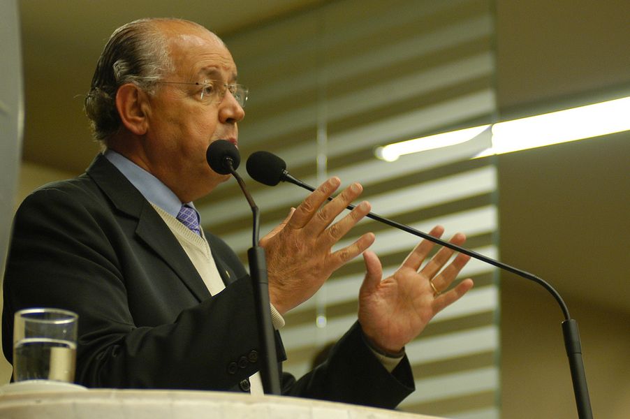 secretário Luiz Carlos Hauly