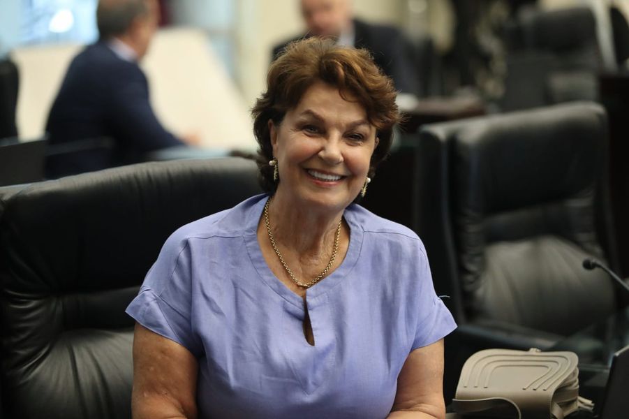 cristina cachoeiras