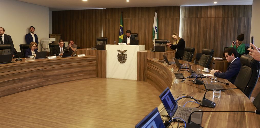 Comissão de Finanças e Tributação adia votação de proposta que estabelece novos critérios para a cobrança de taxas pelos cartórios