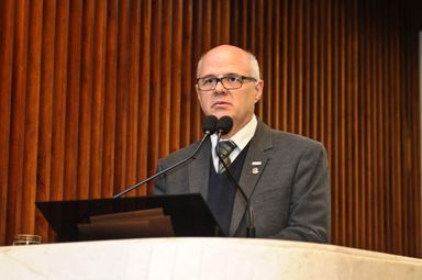 Diretor da Fecomércio diz que todos deveriam ter apoiado o ajuste fiscal promovido no Paraná em 2015