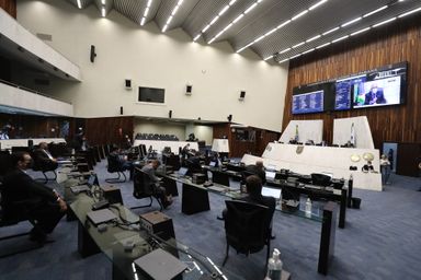 Projeto que proíbe passaporte da vacina entra em regime de urgência