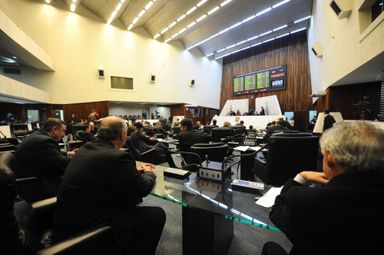 Deputados aprovam projeto que isenta de pedágio pessoas com doenças graves