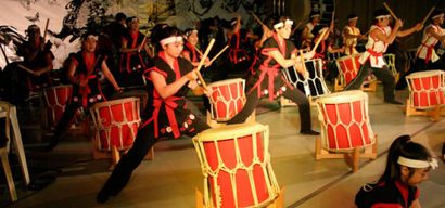 O programa "Comunicação e Arte" apresenta nesta quarta-feira uma dança típica japonesa, o Bon Odori
