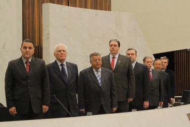 Assembleia Homenageia Curitibanos Ilustres Em Comemoração Pelos 317 Anos da Capital