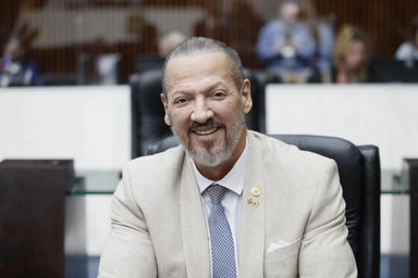 Assembleia aprova por unanimidade inclusão do Festival de Jazz da Ilha do Mel no calendário turístico