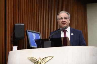 Assembleia cumpre responsabilidade social ao promover campanha Abril Marrom, diz especialista