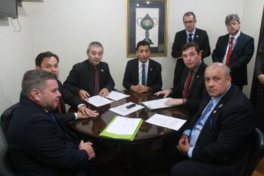 Projeto que prevê preferência para mulheres vítimas de violência em cursos profissionalizantes avança na Assembleia