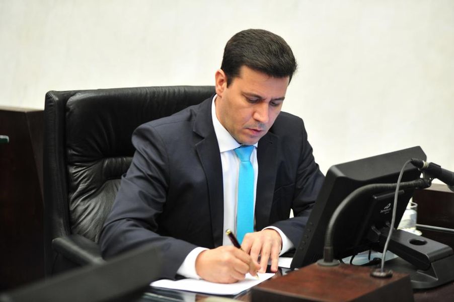 arilson vagas idosos universidades
