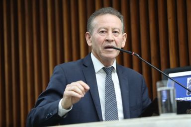 Deputado Professor Lemos (PT) defende projeto que isenta servidores aposentados da contribuição previdenciária até o teto do INSS