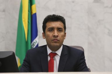 Soldado Adriano José assume a função de 2º vice-líder do Governo