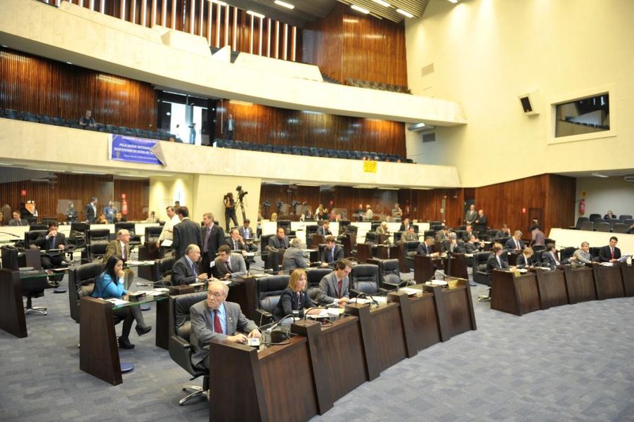 Visão geral do plenário durante a sessão desta quarta-feira (07).