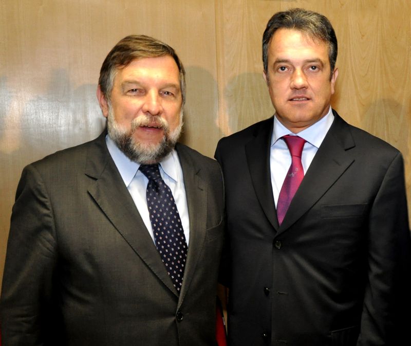 Plauto Miró ao lado do vice-governador Flávio Arns
