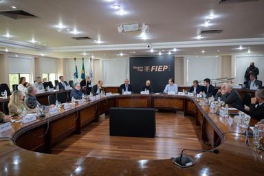 Frente Parlamentar e setor produtivo debatem novo pedágio no Paraná