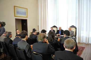 Base do Governo busca solução para o reajuste dos servidores e o fim da greve dos professores estaduais