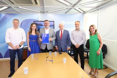 Assembleia e Sanepar assinam termo de parceria visando a divulgação do Programa Tampinha Paraná